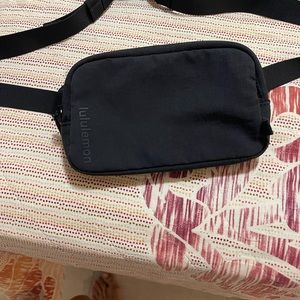 Lululemon Mini belt bag
